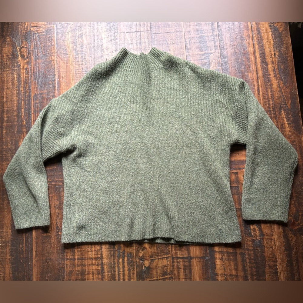 Abercrombie & Fitch Easy FunnelNeck Sweater
